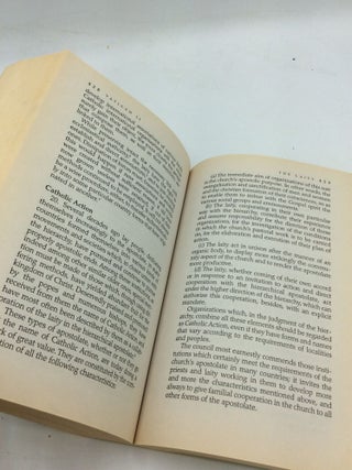VATICAN COUNCIL II: THE BASIC SIXTEEN DOCUMENTS; Constitutions, Decrees, Declarations
