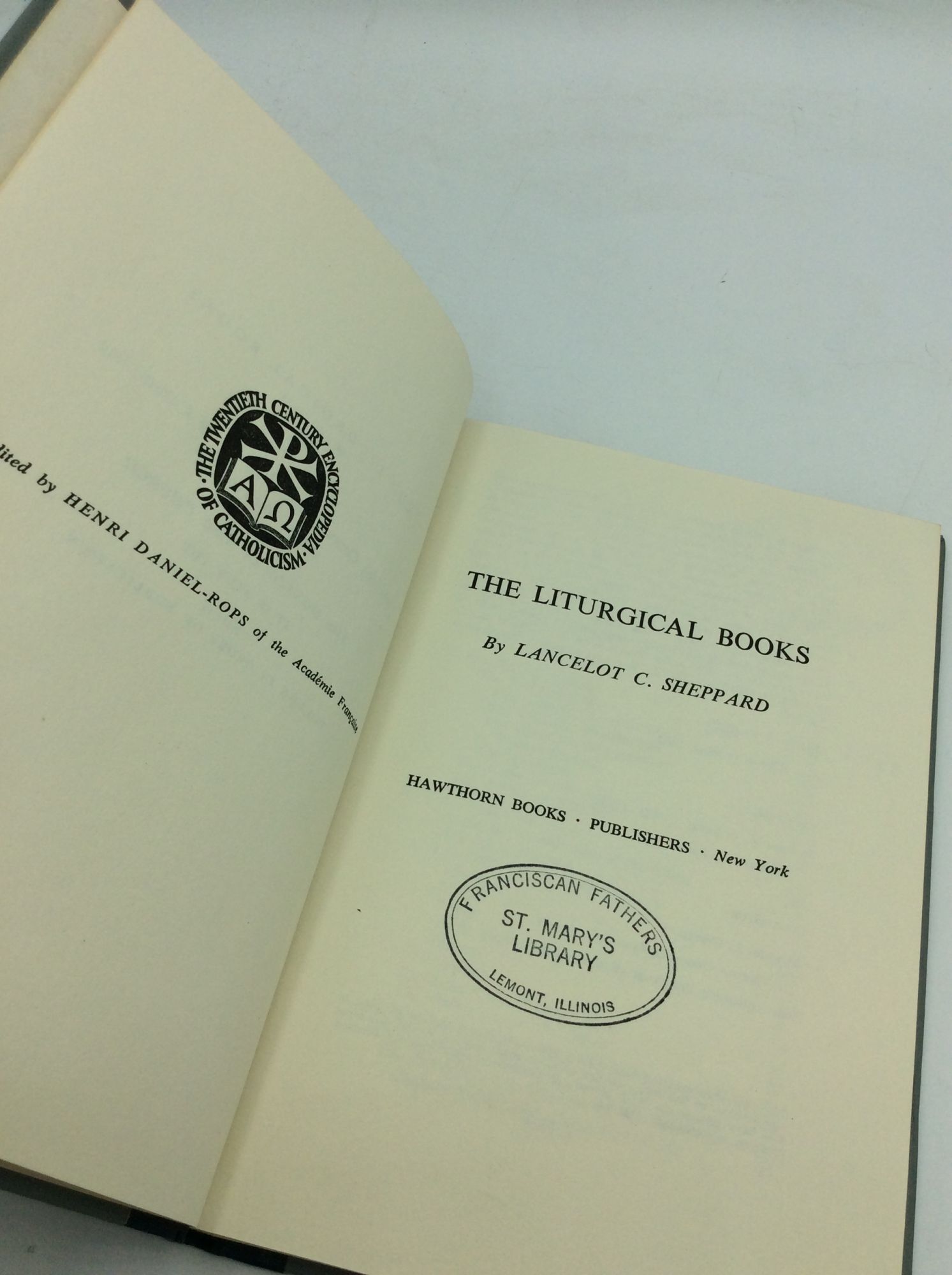 THE LITURGICAL BOOKS Lancelot C. Sheppard First Edition, First Printing