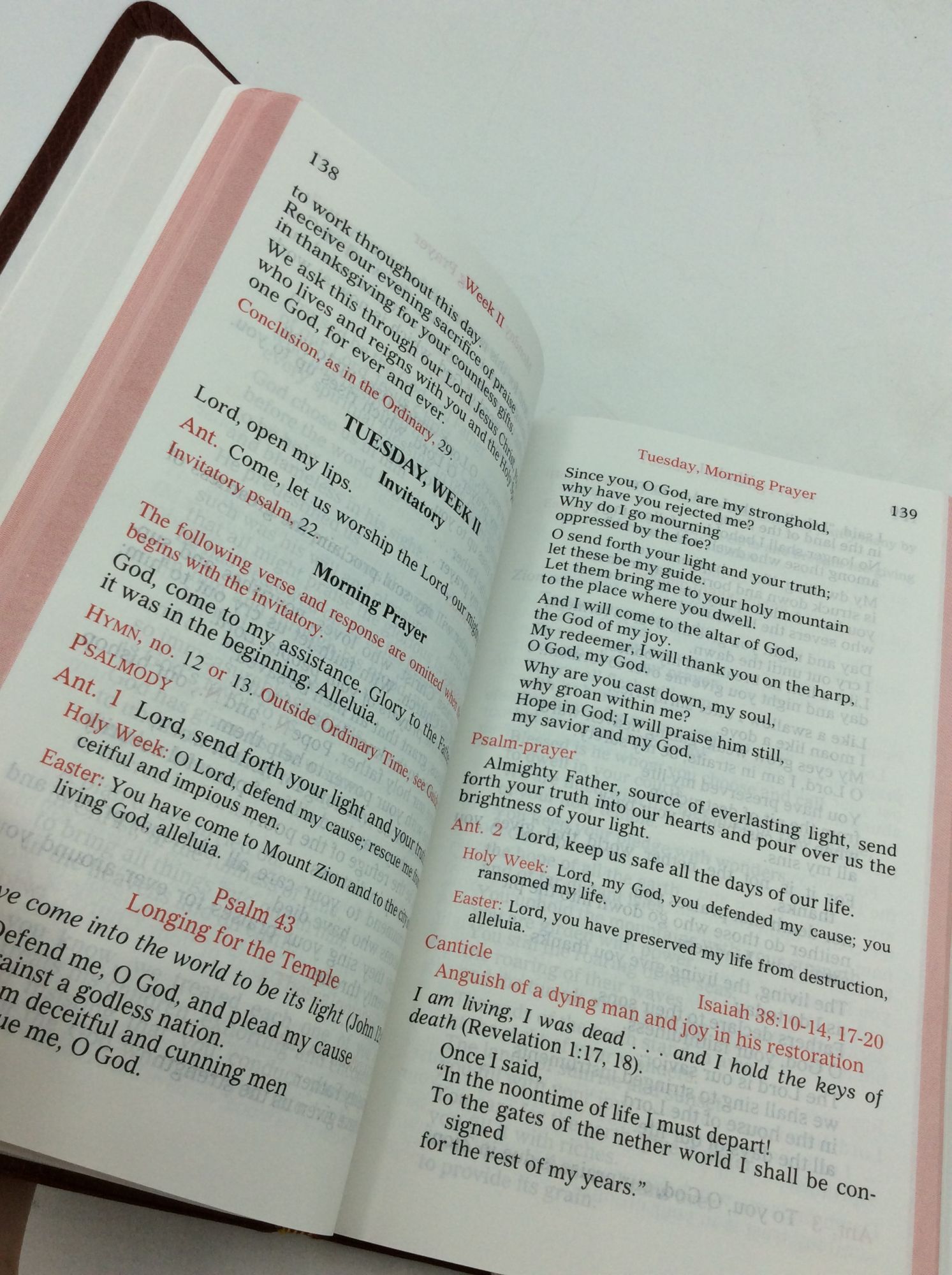 SHORTER CHRISTIAN PRAYER: The Four-Week Psalter of the Liturgy of the ...