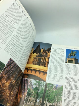 LAROUSSE PARIS