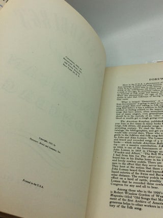 CARL SANDBURG'S NEW AMERICAN SONGBAG